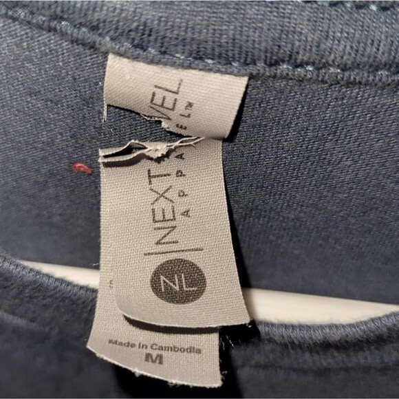 Funny TShirt White Elephant Gift Size Medium - Picture 2 of 3